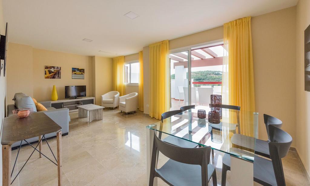 Albayt Nueva Alcaidesa Apartments Sotogrande Exterior photo
